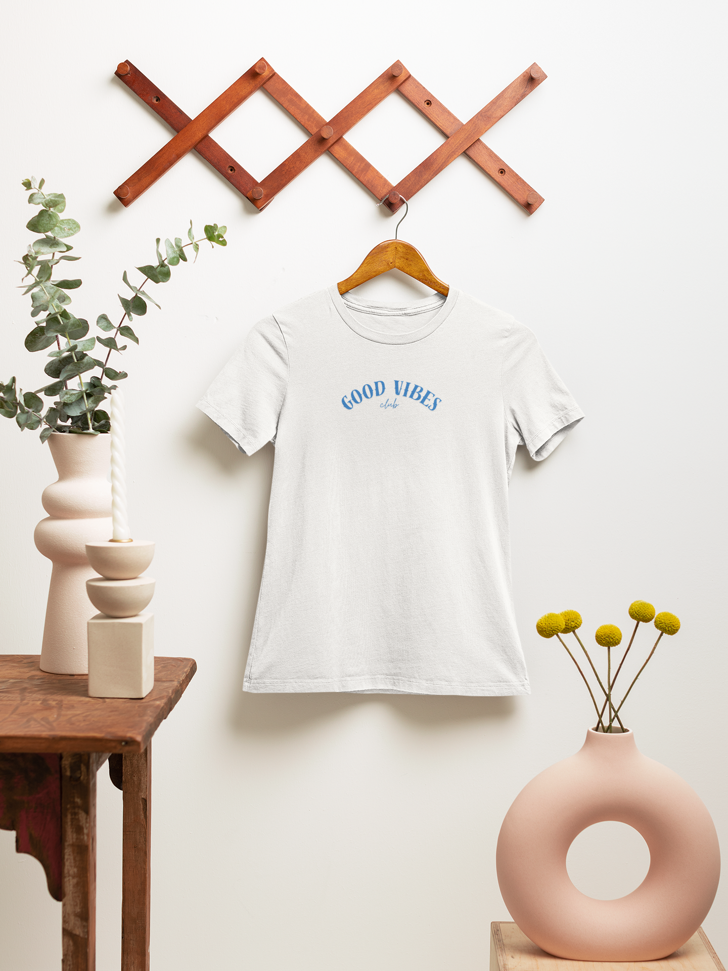 Women's Favorite T-Shirt – Good Vibes Blue Lettering Beach / Lake